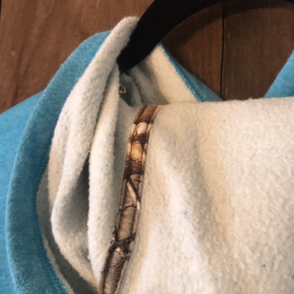 Under Armour Hoodie - Picture 5 of 6